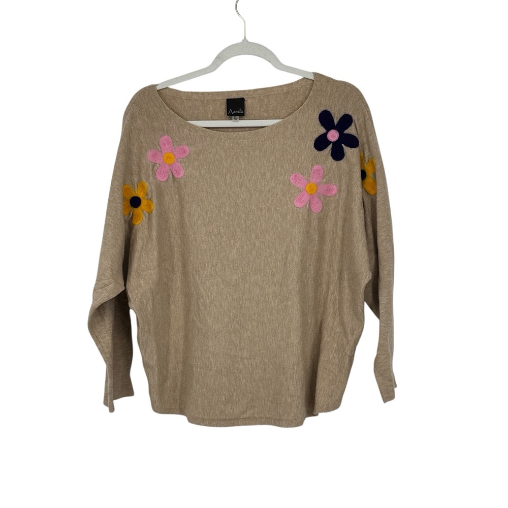 Aaeda Size XL Cream Colored Rayon/Poly/Nylon Sweater w Flowers & Dolman Sleeves